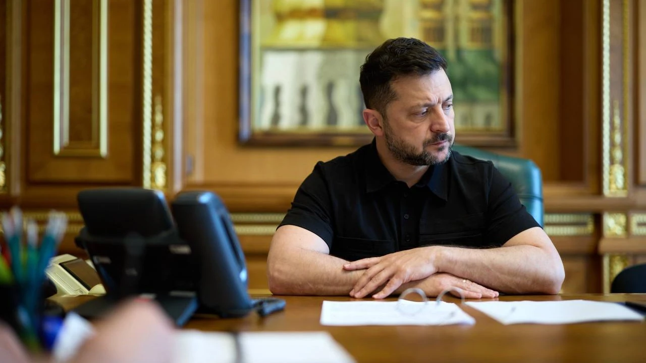 Нові санкції Зеленського: як укази торкнуться глядачів і ринку