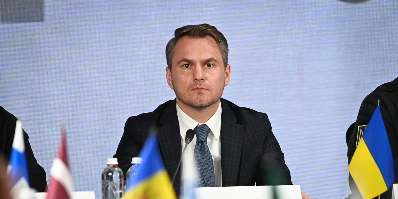 Виїзд Кравченка за кордон: що відомо станом на 14 вересня за підтвердженими даними