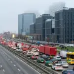 Затори в Києві 22 жовтня та черги на автобуси біля станції метро «Осокорки»