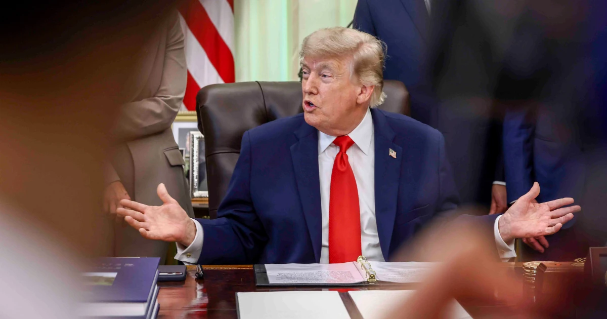 Трамп 13 жовтня: ролі посадовців США та України у питанні обміну розвідданими